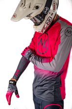 Load image into Gallery viewer, Grey/Pink MXM Tech Kit