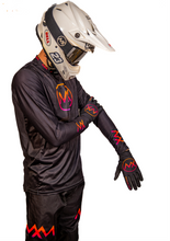 Load image into Gallery viewer, Black/Gradient Tech Kit